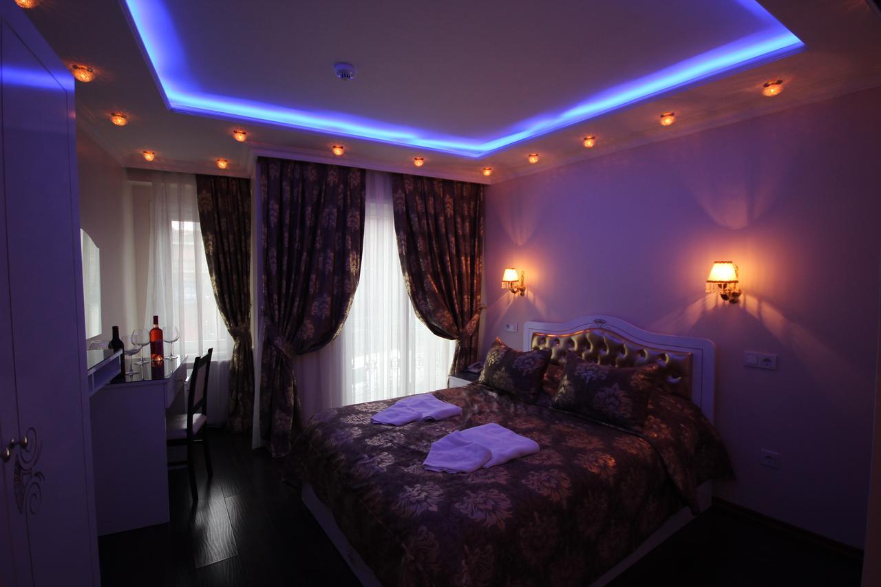 Charm Hotel Istanboel Buitenkant foto